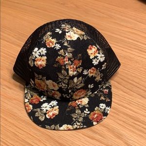 GEORGE HATS Floral Trucker Hat